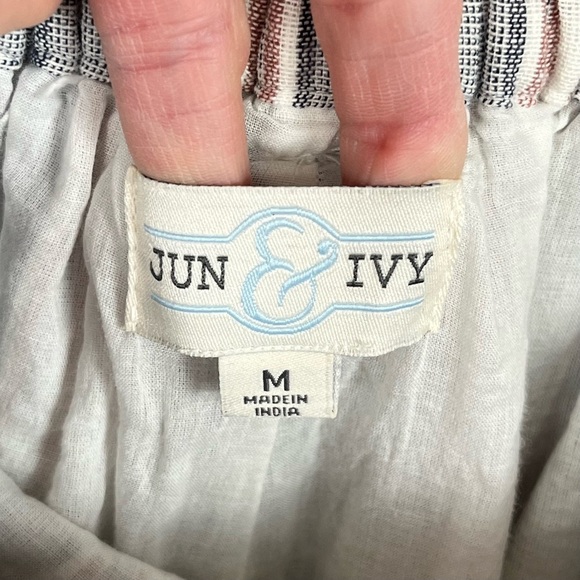 Jun & Ivy Striped Wide Leg Cropped Pants with Tie Waist – Size M - Picture 8 of 11